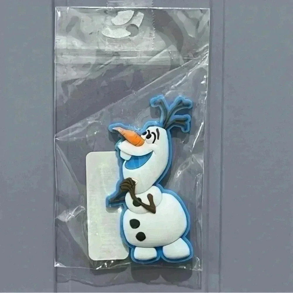 Disney Olaf Snowman Soft Touch Magnet - Picture 2 of 3